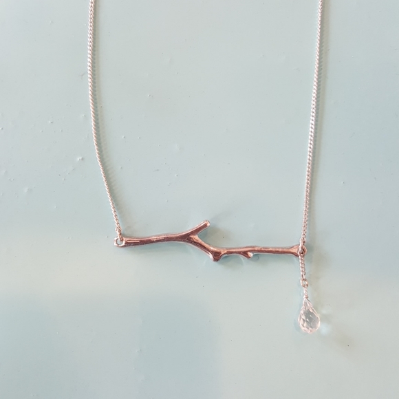 Chloe + Isabel Jewelry - Chloe+Isabel Signature Branch Necklace